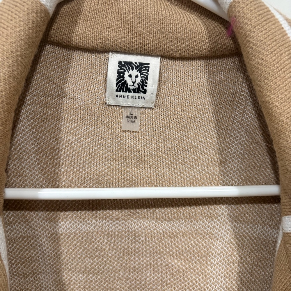 Anne Klein Tan Plaid Cardigan Size L - Picture 2 of 4